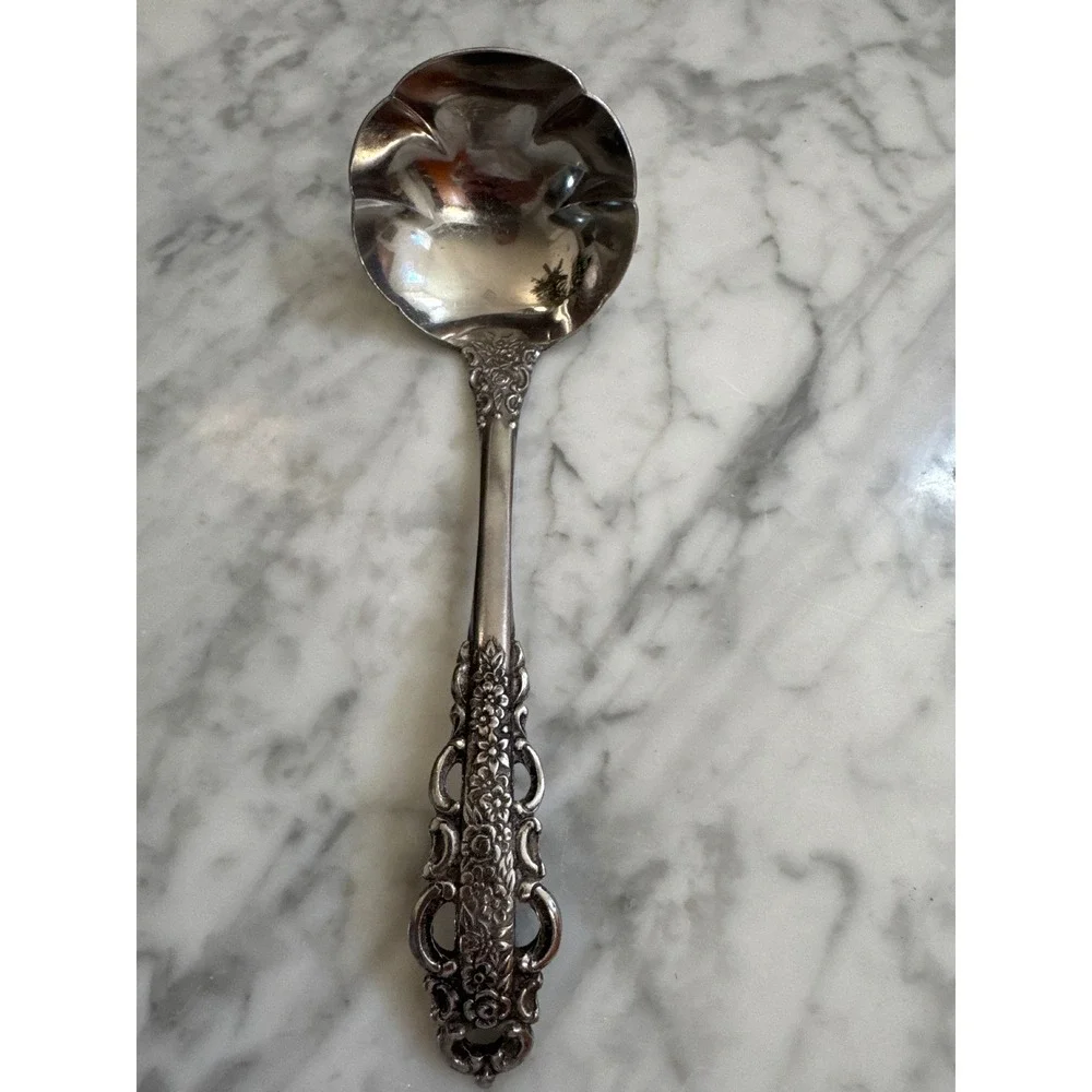 Northland Oneida King and Queens Gravy Ladle Stainless Japan Scalloped Floral